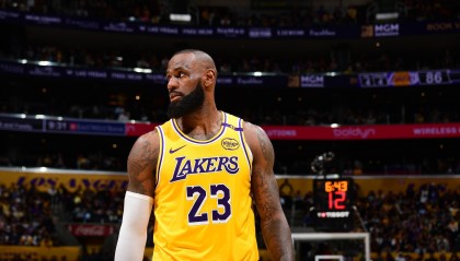 要搬新家了？美媒：詹姆斯正在翻新位于加州比弗利山庄的豪宅