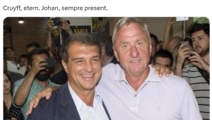 克鲁伊夫逝世九周年，拉波尔塔社媒晒合照悼念：永恒不朽