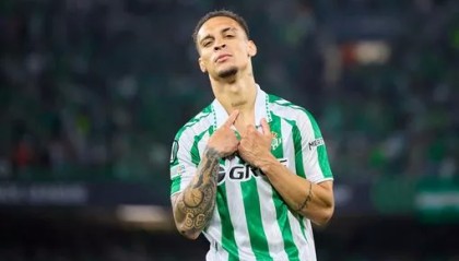 贝蒂斯主席：正与安东尼谈转会，但需球员接受大幅降薪才能继续推进